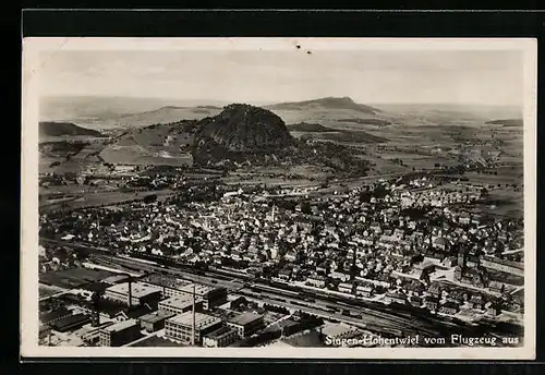 AK Singen-Hohentwiel, Ortsansicht vom Flugzeug aus gesehen