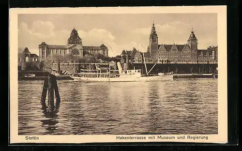 AK Stettin, Hakenterrasse mit Museum und Regierung, Flusspartie mit Dampfer