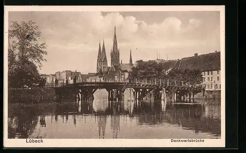 AK Lübeck, Stadtpanorama mit Dankwartsbrücke