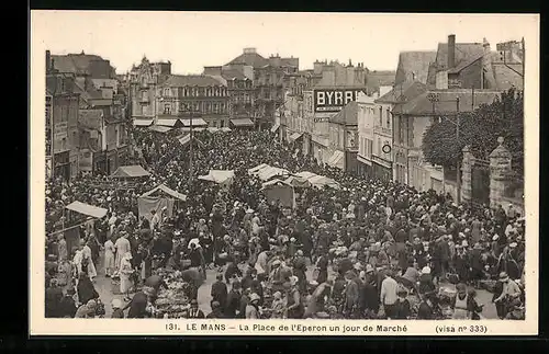AK Le Mans, La Place de l`Eperon un jour de Marché