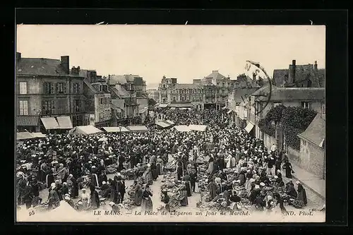 AK Le Mans, La Place de l`Eperon un jour de Marché