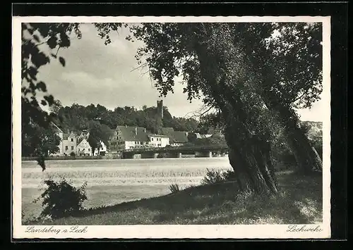 AK Landsberg a. Lech, Lechwehr mit Häusern