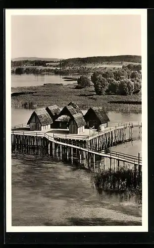 AK Unteruhldingen /Bodensee, Pfahldorf der Bronzezeit