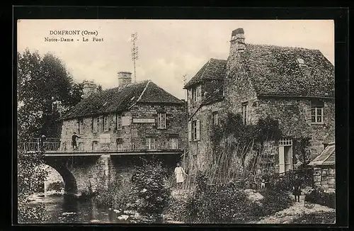 AK Domfront, Notre-Dame, Le Pont