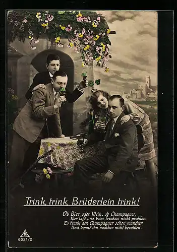 Foto-AK Photochemie Berlin Nr. 6021-2: Trink, trink, Brüderlein trink!, Herrenrunde mit einer Dame beim Weinumtrunk