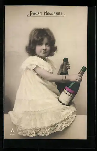 Foto-AK Photochemie Berlin Nr. 4015-3: Mädchen im weissen Kleid, Neujahresgruss mit Champagnerflaschen