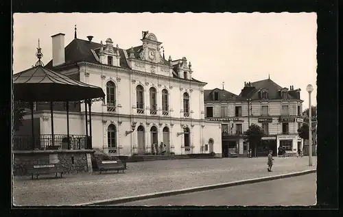 AK Chateau-du-Loir, Place de l`Hotel de Ville