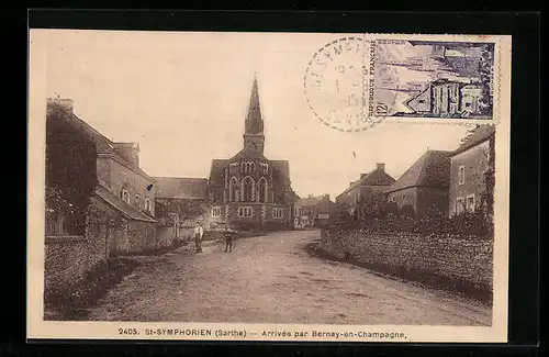 AK St-Symphorien, Arrivee par Bernay-en-Champagne