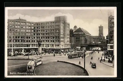 AK Berlin, Strassenbahnen auf dem Alexanderplatz