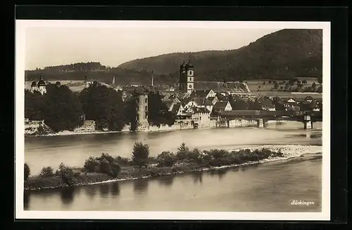 AK Säckingen am Rhein, Panoramaansicht der Stadt vom Rheinufer aus