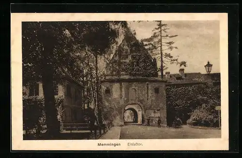 AK Memmingen, Blick durch das Einlasstor