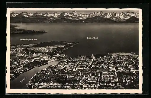 AK Konstanz a. B., Ortsansicht vom Flugzeug aus, mit Sicht auf österr. u. schweizer Alpen