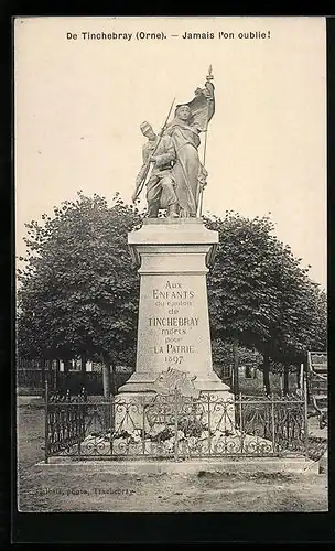 AK De Tinchebray, Monument aux Enfants du canton de Tinchebray morts pour La Partie 1897