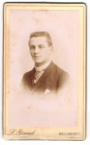 Fotografie L. Brunnel, Bellinzona, Stattlicher bürgerlicher Herr mit kurzem Haar im Anzug