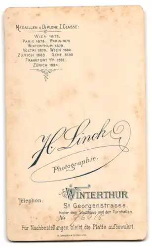 Fotografie H. Linck, Winterthur, St. Georgenstrasse, Bürgerliche Dame im Mantel