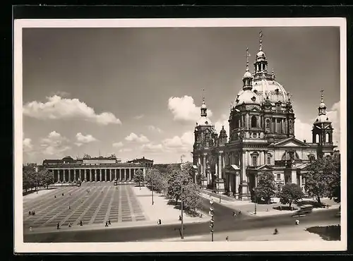 AK Berlin, Altes Museum mit Lustgarten und Dom