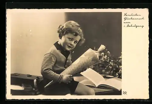 AK Glückliches Kind zum Schulanfang mit Schultüte