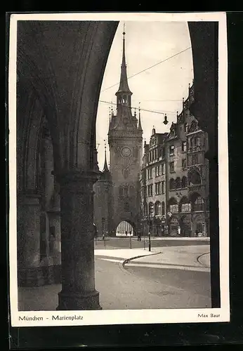 AK München, Tor am Marienplatz