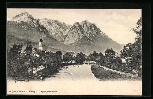 AK Garmisch, Teilansicht mit Bergpanorama