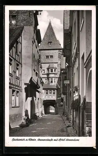 AK Bacharach /Rh., Kranenstrasse mit Hotel Kranenturm