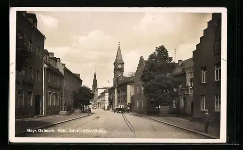 AK Selb /Bay., Strasse mit Kirchen