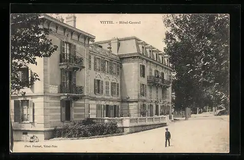 AK Vittel, Hotel-Central