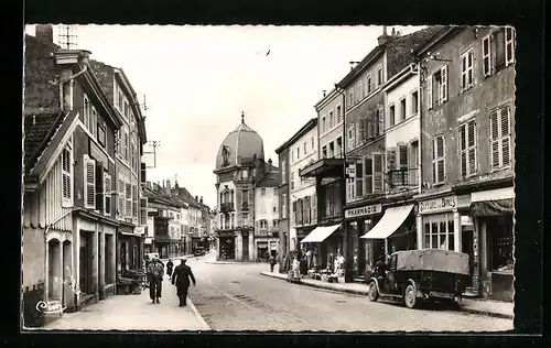 AK Rambervillers, Rue du Commandant-Jacquot, Strassenpartie