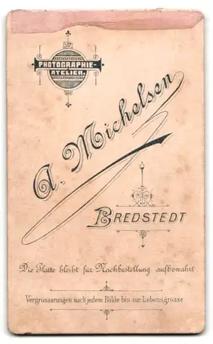 Fotografie A. Michelsen, Bredstedt, Junge Dame im Kleid mit Kreuzkette