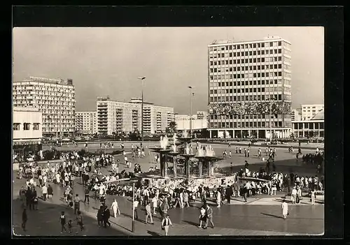 AK Berlin, Alexanderplatz mit Springbrunnen