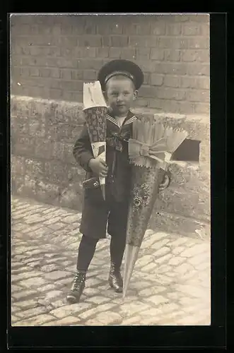 Foto-AK Kleiner Junge mit Schultüte zum Schulanfang, Gerhard-Fabian April 1919