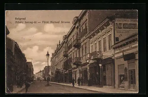AK Belgrad, Fürst Michael-Strasse mit Passanten
