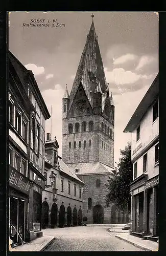 AK Soest i. W., Rathausstrasse und Dom