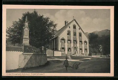 AK Oberammergau, Forstamt mit Denkmal