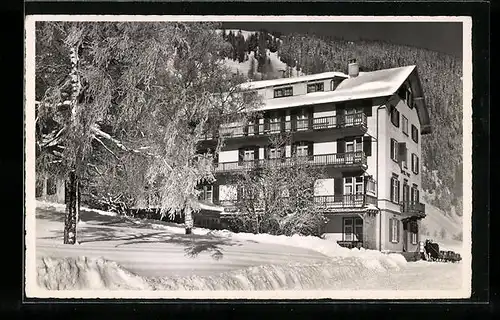 AK Davos-Frauenkirch, Hotel Post im Winter