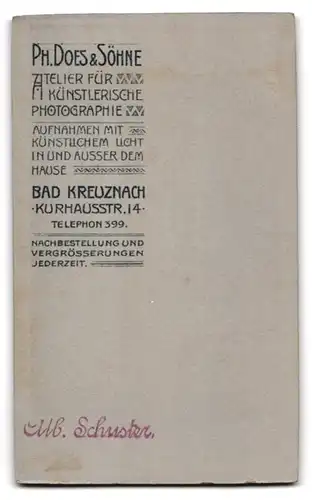 Fotografie Ph. Does & Söhne, Bad Kreuznach, Kurhausstr. 14, Eleganter Herr mit Zwicker und Vollbart