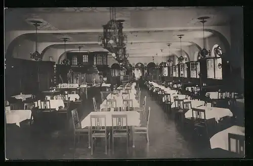 AK Erfurt, Gasthaus Münchener Bürgerbräu von Oskar Hecker, Innenansicht