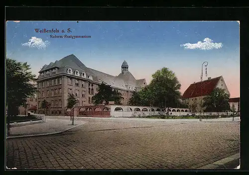 AK Weissenfels a. S., Strassenpartie mit Reform-Realgymnasium