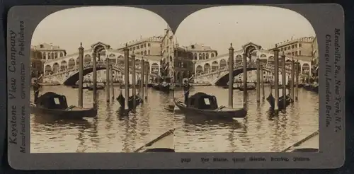 Stereo-Fotografie Keystone View Co., Meadville / PA, Ansicht Venedig, Rialtobrücke im Canal Grande, Gondeln