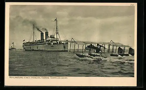 AK Notlandung eines franz. Farman Doppeldeckers, Wasserflugzeug