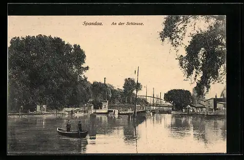 AK Berlin-Spandau, An der Schleuse