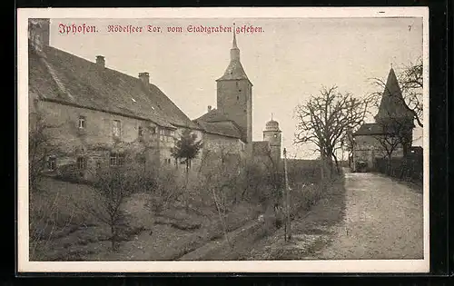 AK Iphofen, Rödelseer Tor, vom Stadtgraben gesehen