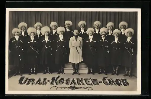 AK Ural-Kosaken-Chor in Uniform, Trachtenkapelle