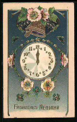 AK Fröhliches Neujahr, Uhr schlägt zu Mitternacht, Kleeblätter und kleine Hufeisen