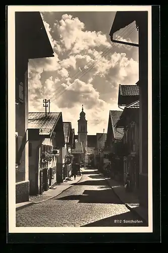 AK Sonthofen, Strassenpartie mit Kirche