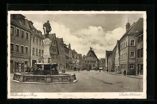 AK Weissenburg i. Bay., Luitpoldstrasse mit Brunnen