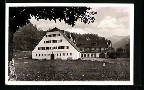 AK Badenweiler, Gesamtansicht von einem Gebäude