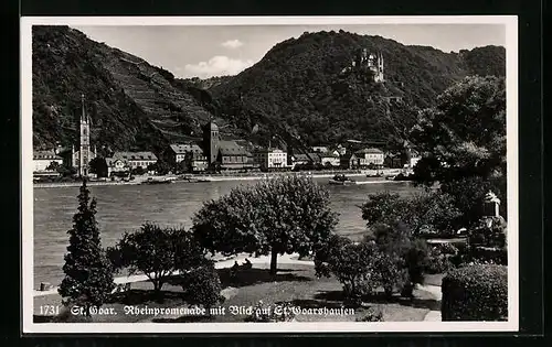 AK St. Goarshausen, Rheinpromenade mit Ortsansicht