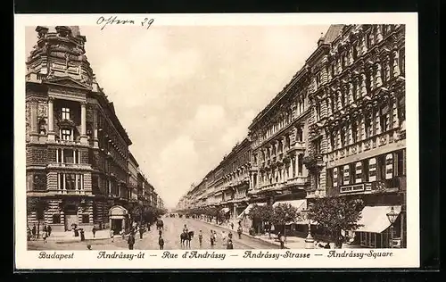 AK Budapest, Andrassy-Strasse mit Häusern