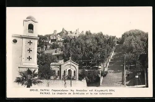 AK Patras, La chapelle de St-Nicolas et la rue echelonnee