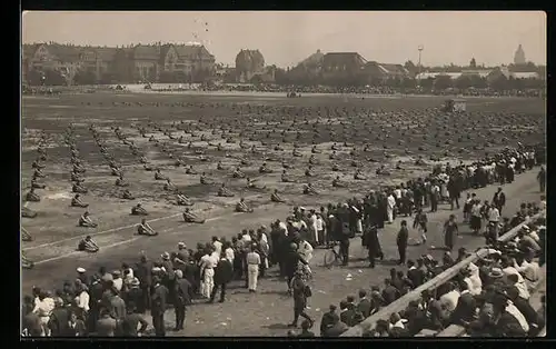 AK Leipzig, 1. Deutsches Arbeiter-Turn und Sportfest 1922, Blick auf das Sportfeld